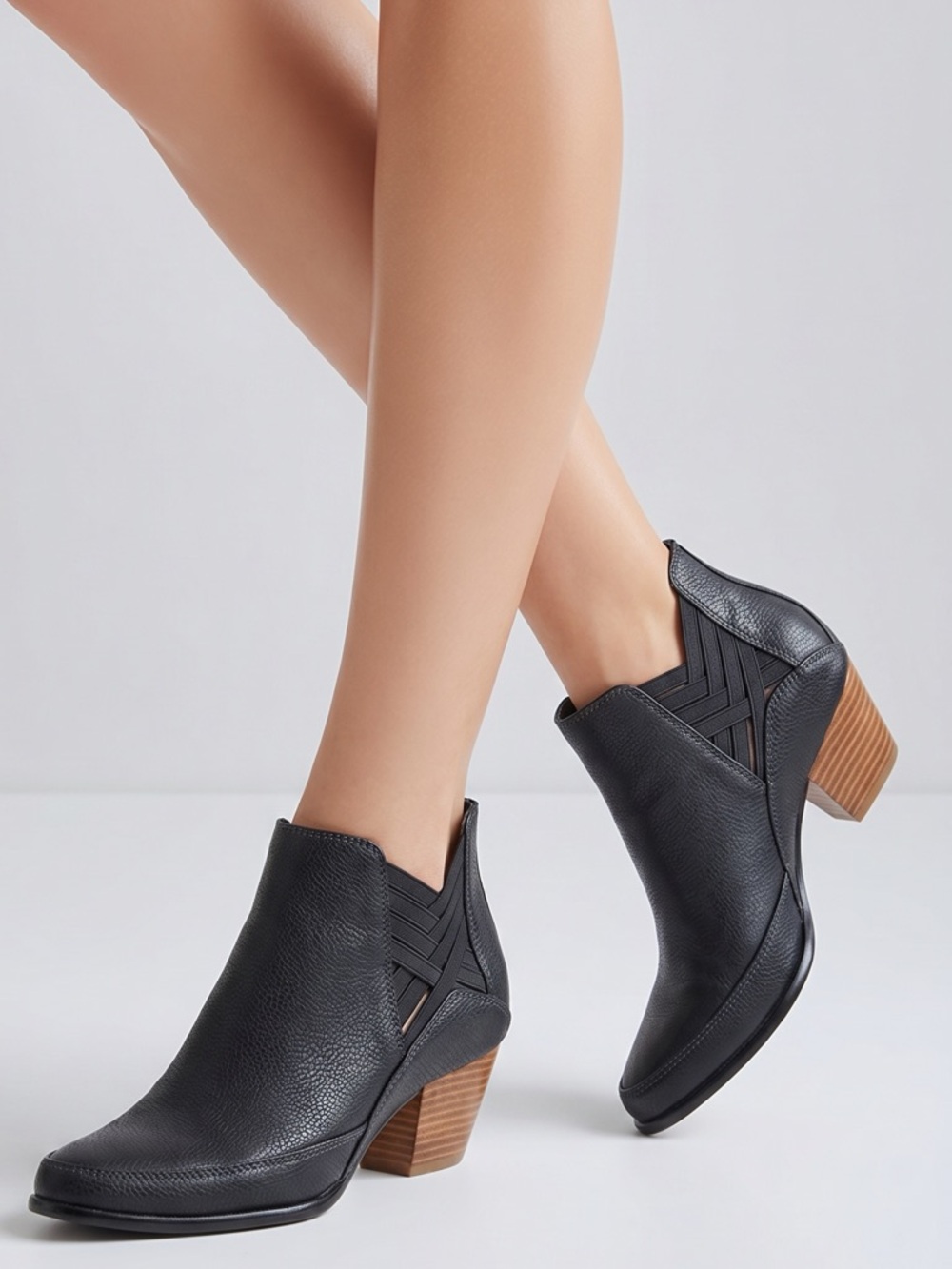 Kelsi Dagger Brooklyn Women's Black Ankle‎ Booties Size 8.5 Slip-On cowboy heel